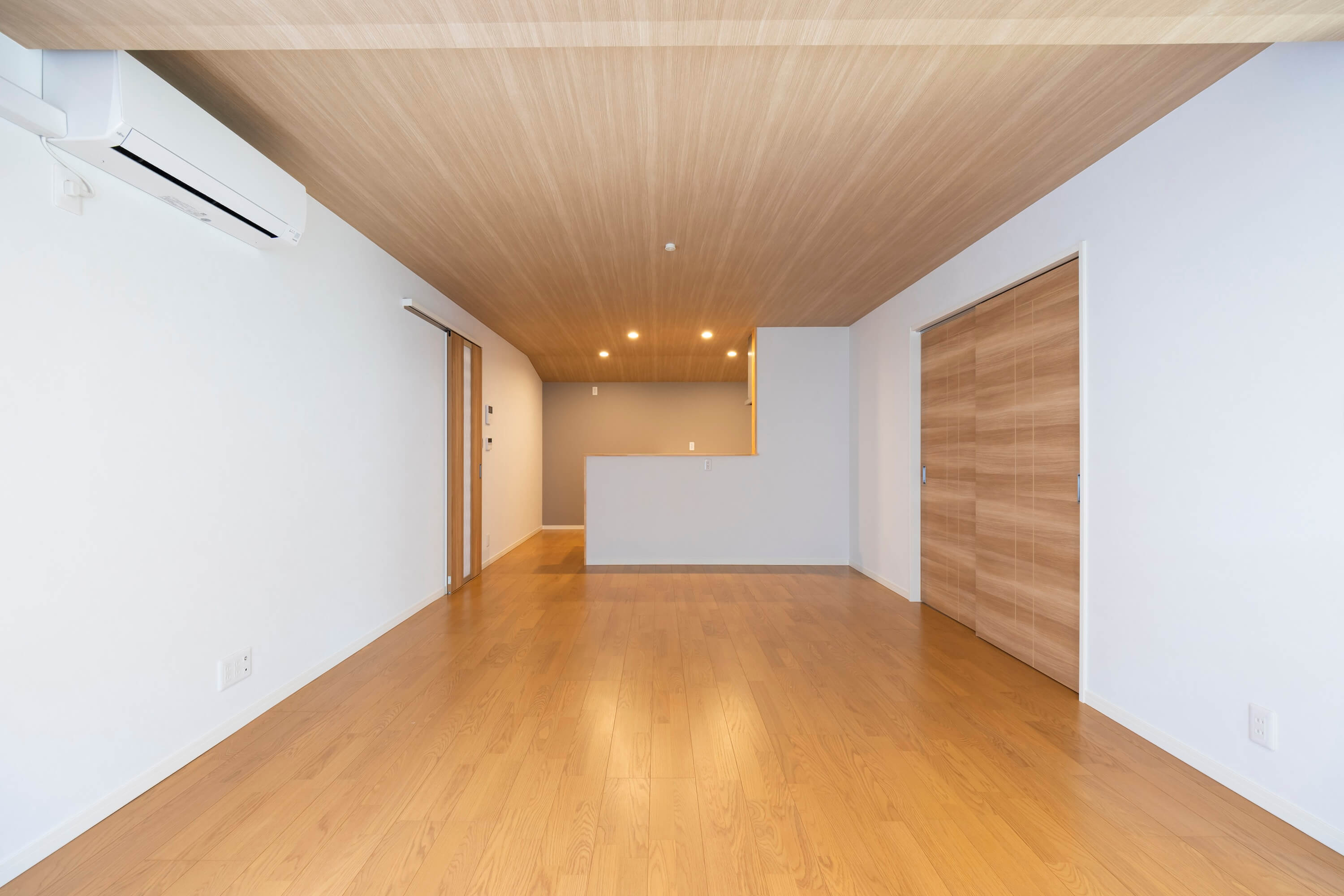 【After】広々リビングで快適なお家に生まれ変われました。