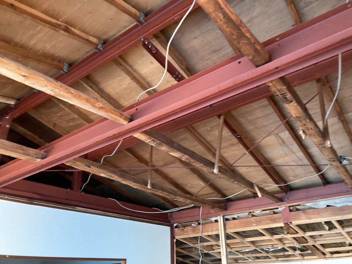 【リフォーム中】壁を取って大空間にしたり、断熱工事をしっかりと行いました!