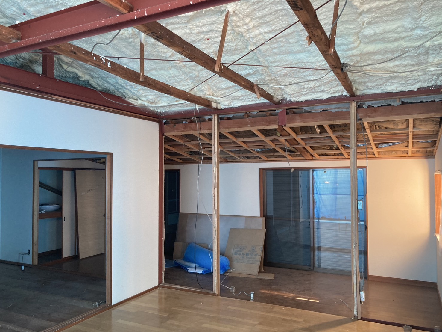 【リフォーム中】壁を取って大空間にしたり、断熱工事をしっかりと行いました!